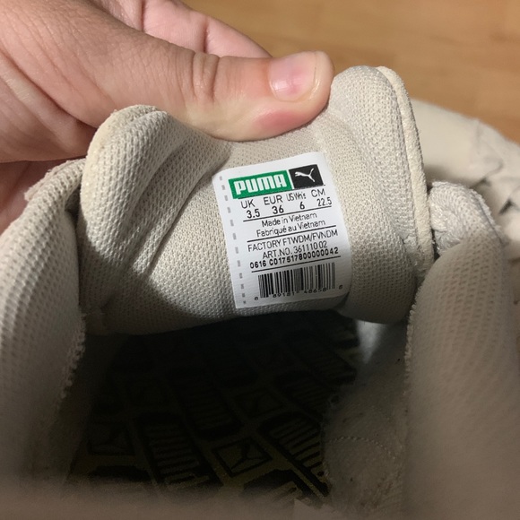 Puma - Picture 2 of 4